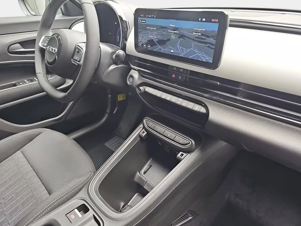 FIAT 600 1.2 T3 HYBRID DCT BUSINESS EDITION MJ26 ALLWETTERREIFEN