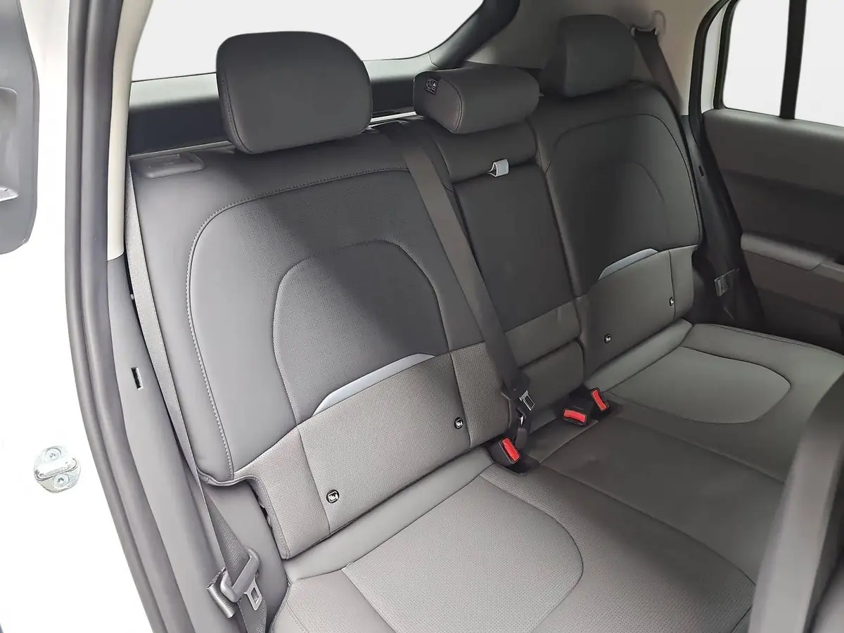 KIA EV3 81.4 KWH EARTH MJ26 WINTER BUSIN. UPGRADE DRIVEWISE-PARK DESIGN SOUND