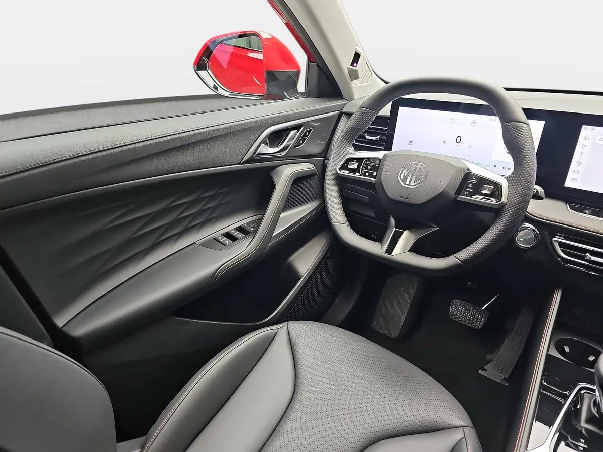 MG HS 1.5 PLUG-IN-HYBRID MY25.5 LUXURY LEDER 360-GRAD-KAMERA 19-ZOLL-LM