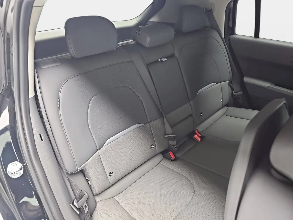 KIA EV3 81.4 KWH EARTH MJ26 WINTER BUSIN. UPGRADE DRIVEWISE-PARK DESIGN SOUND