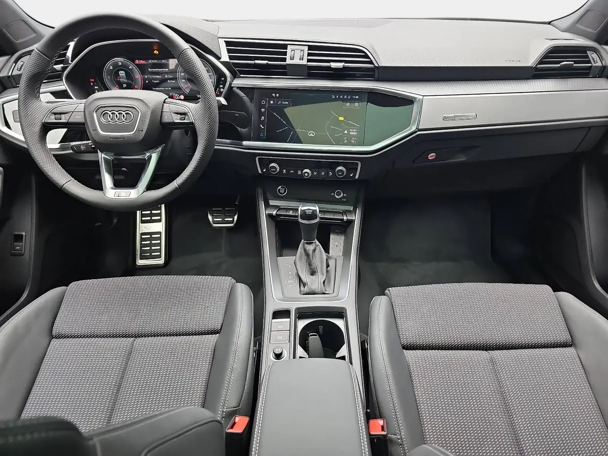 AUDI Q3 35 TDI S-TRONIC S LINE NAVI LED PANO ACC BLACK+ KA