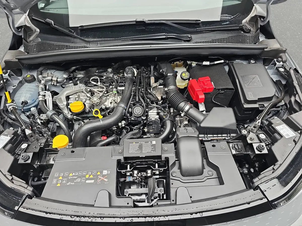 RENAULT CAPTUR II 1.3 TCE 160 EDC TECHNO LED KLIMA DAB KAMERA LM1