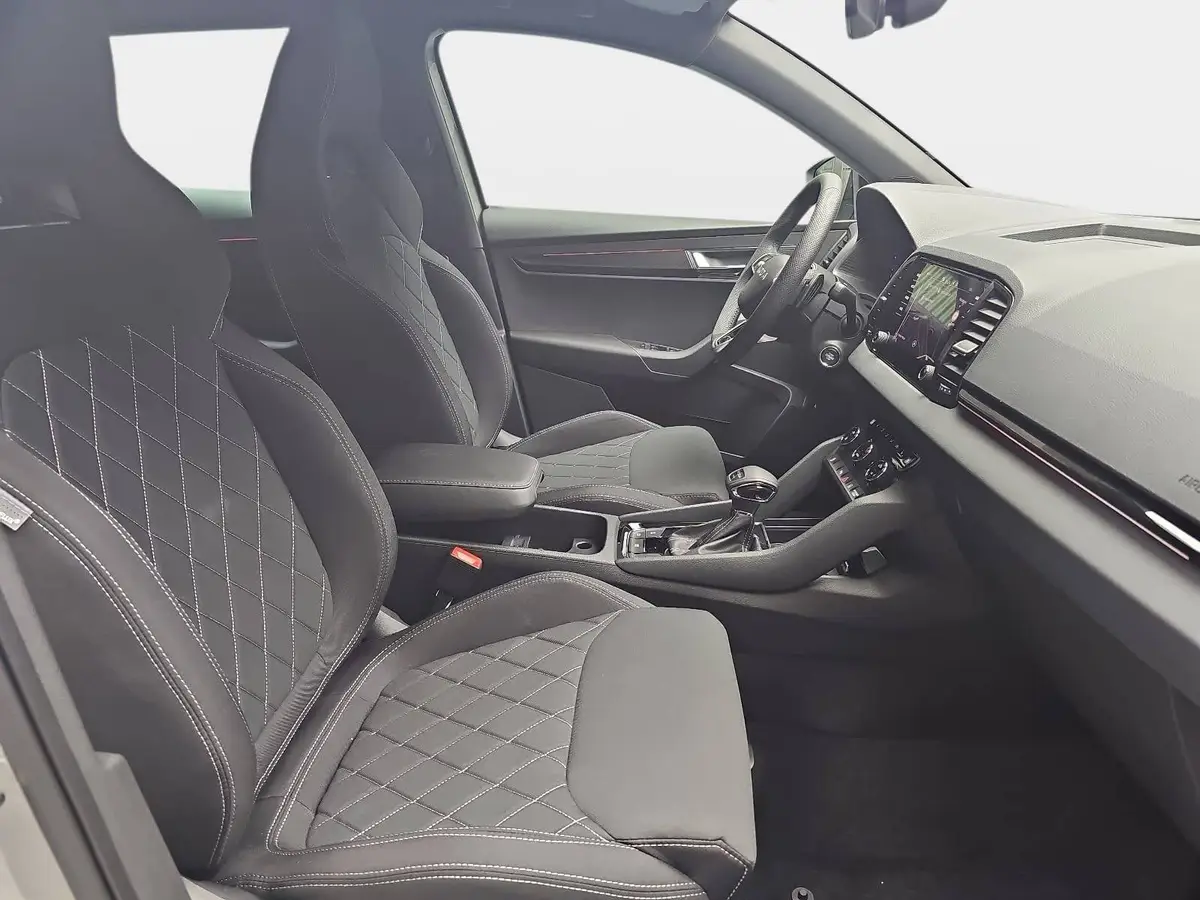 SKODA KAROQ 2.0 TSI DSG SPORTLINE 4X4 MATRIX ACC AHK