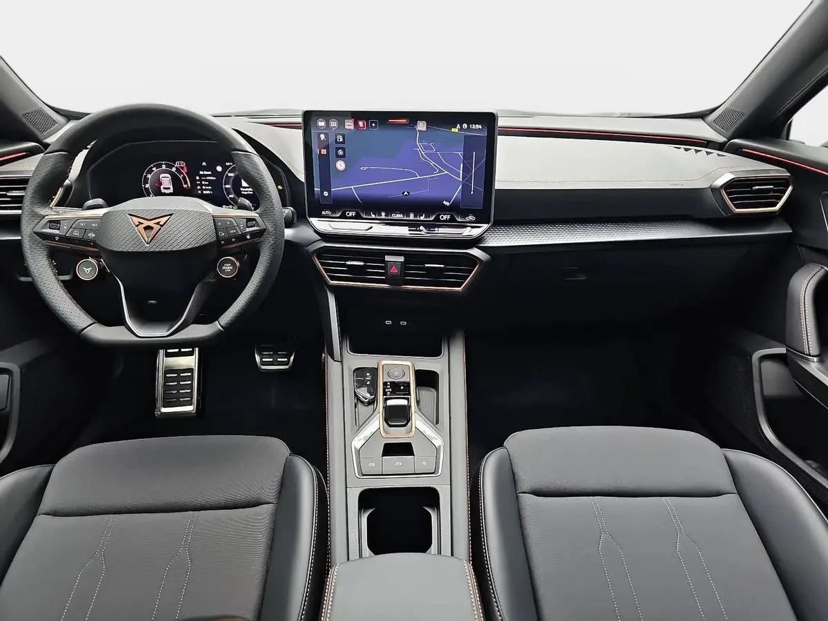 CUPRA FORMENTOR 1.5 ETSI DSG NAVI LED-HD ACC PANO WINTER KAMERA AH