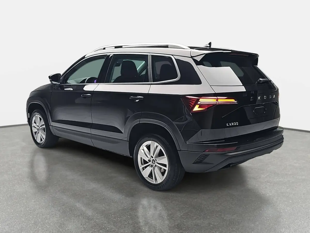 SKODA KAROQ 1.5 TSI DSG SELECTION LED ACC AHK