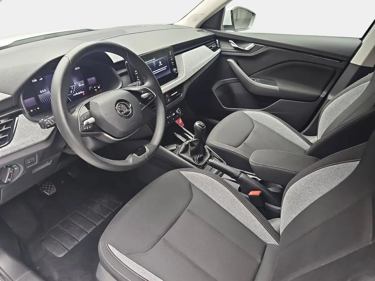 SKODA KAMIQ 1.0 TSI SELECTION KAMERA AHK LM
