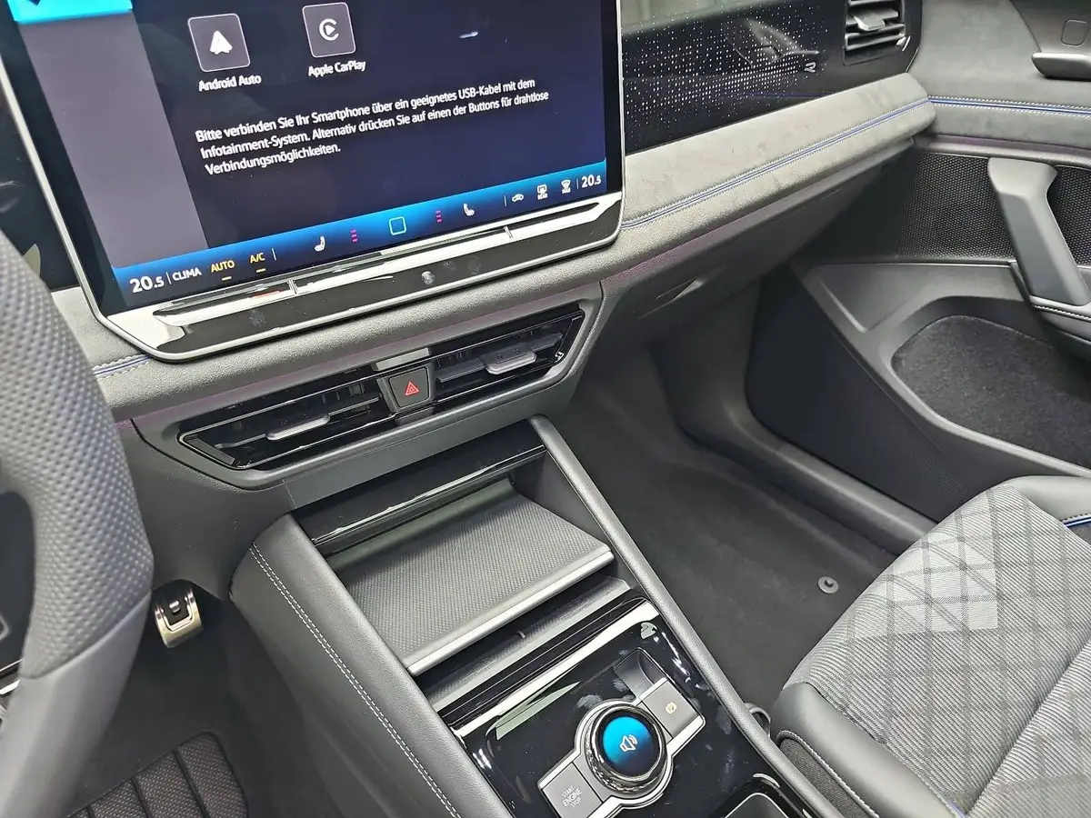 VW TIGUAN 2.0 TDI DSG R-LINE NAVI LED PANO