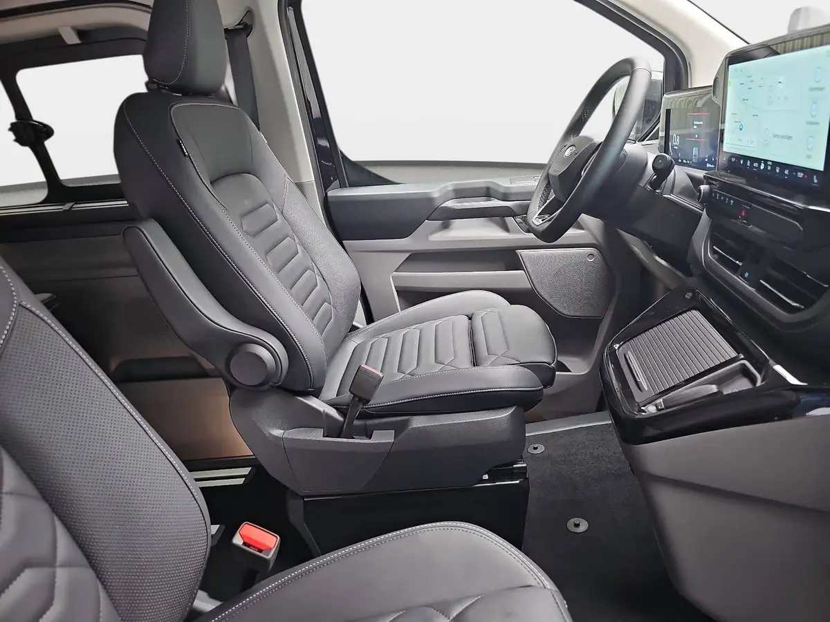 FORD TOURNEO CUSTOM 2.0 ECOBLUE AUTO. L1 TITANIUM X NAVI LED AHK