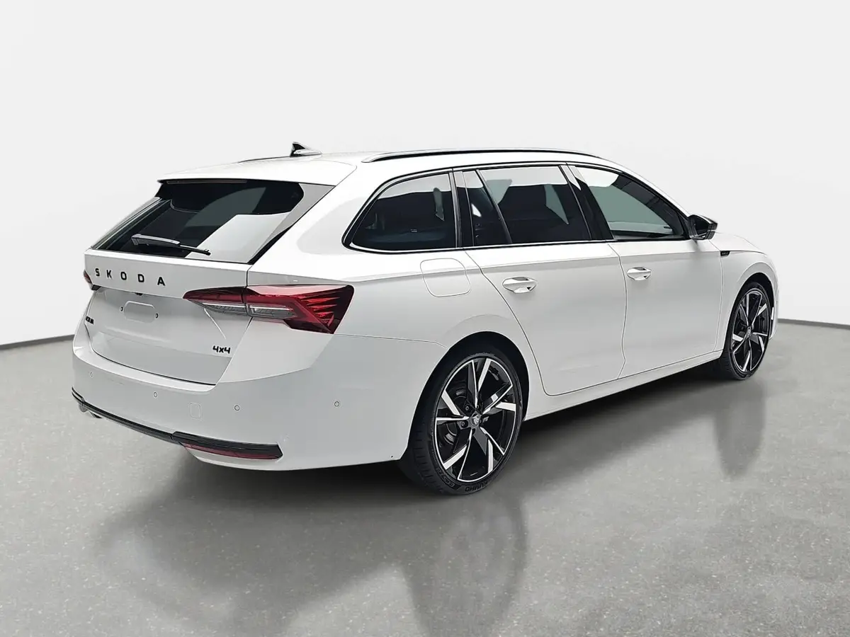 SKODA OCTAVIA 2.0 TSI DSG SPORTLINE 4X4 ACC PANO