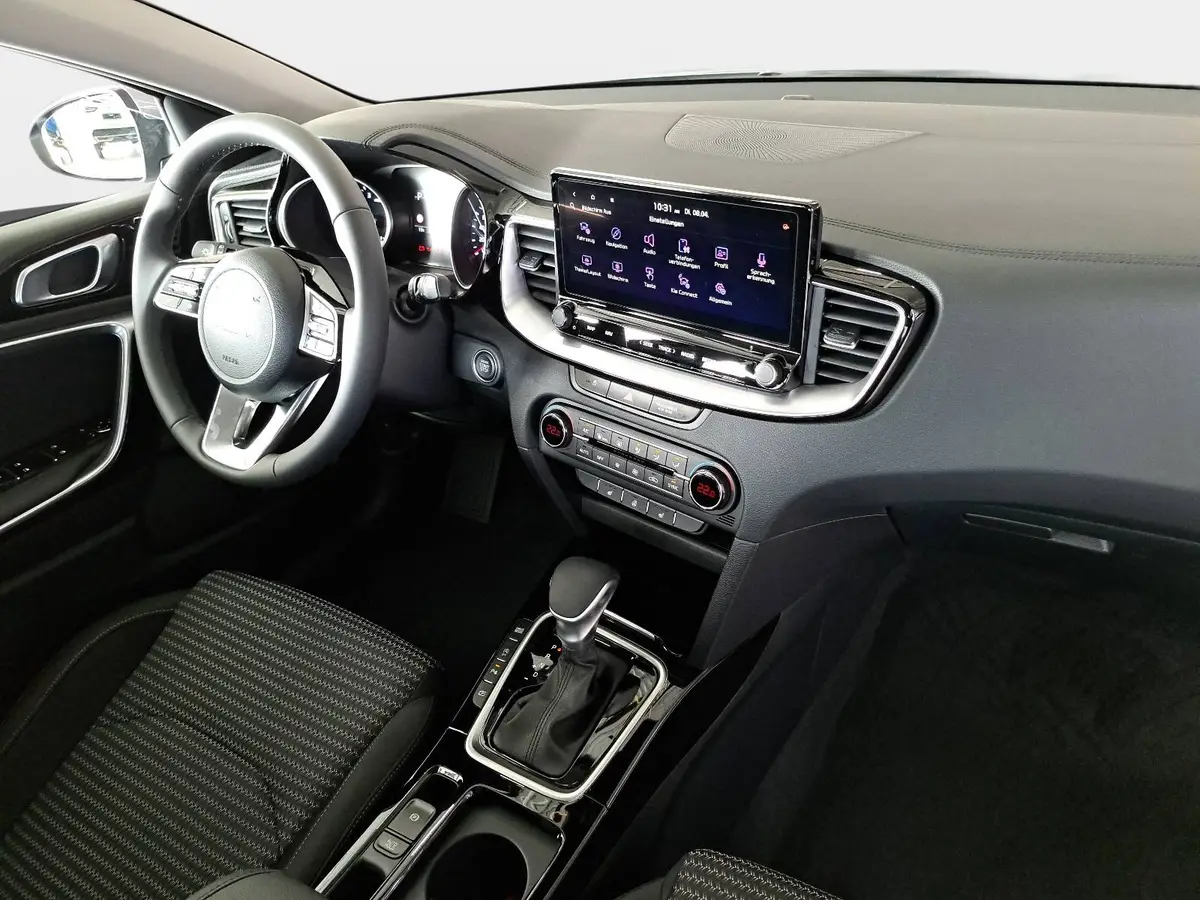 KIA CEED 1.5 T-GDI 48V DCT7 ULTIMATE EDITION