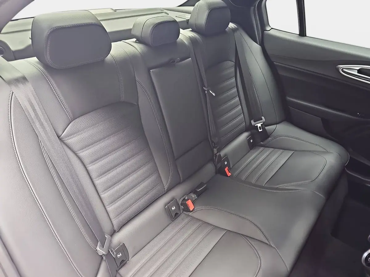 ALFA ROMEO GIULIA 2.2 DIESEL 16V Q4 VELOCE TECHNOLOGIE PAKET