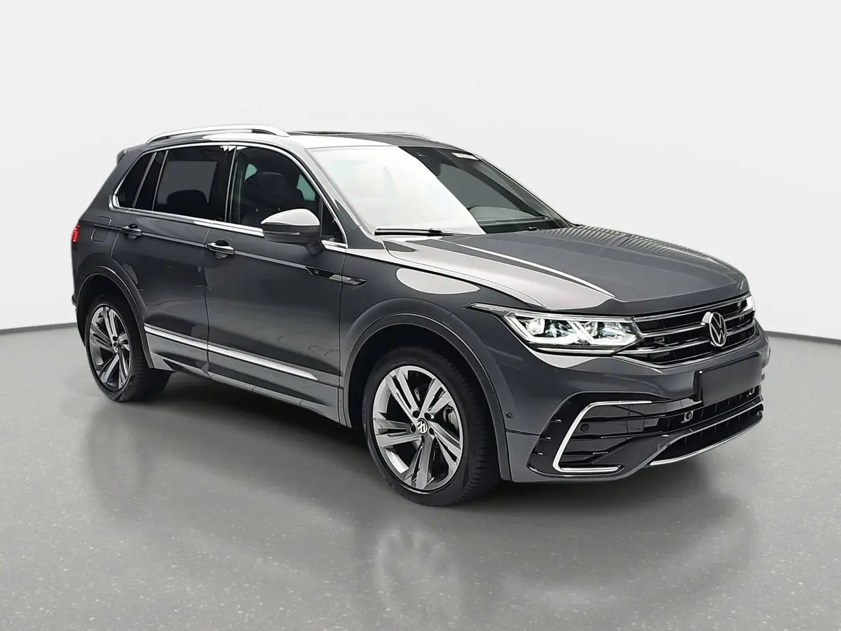 VW TIGUAN 2.0 TSI DSG R-LINE 4MOTION NAVI LED PANO AHK LM19