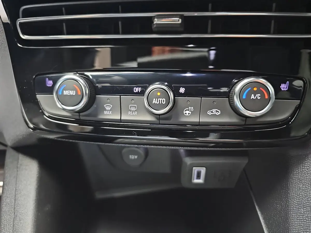 OPEL MOKKA 1.2 TURBO AUTO. 8G. GS LED KLIMAAUTO WINTER AHK