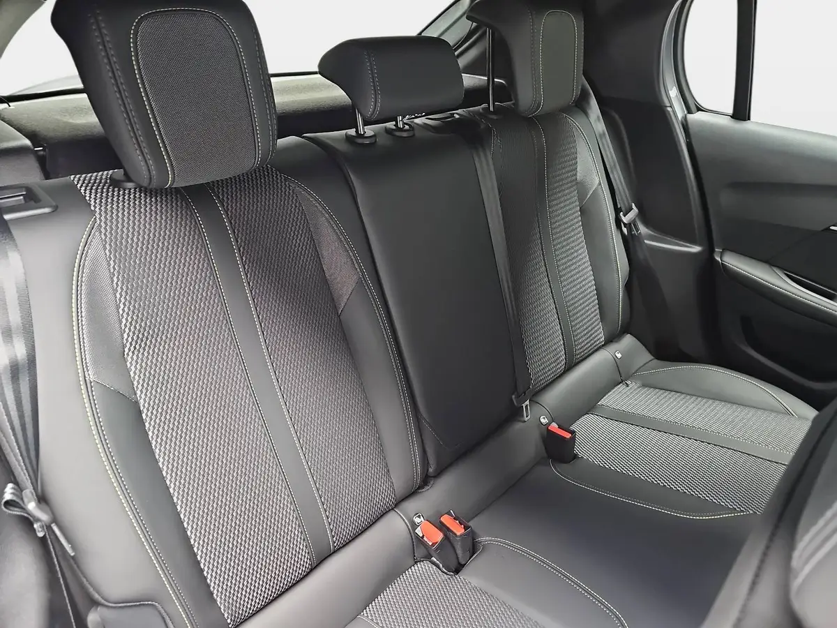 PEUGEOT 208 1.2 HYBRID 110 E-DSC6 GT KLIMA LED MIRROR-SCREEN K