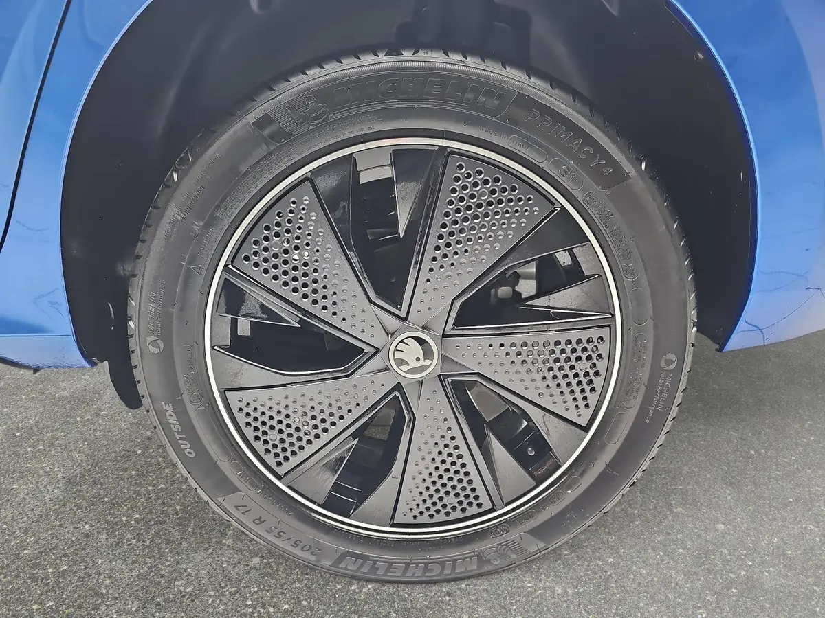 SKODA KAMIQ 1.5 TSI DSG MONTE CARLO MATRIX KAMERA AHK