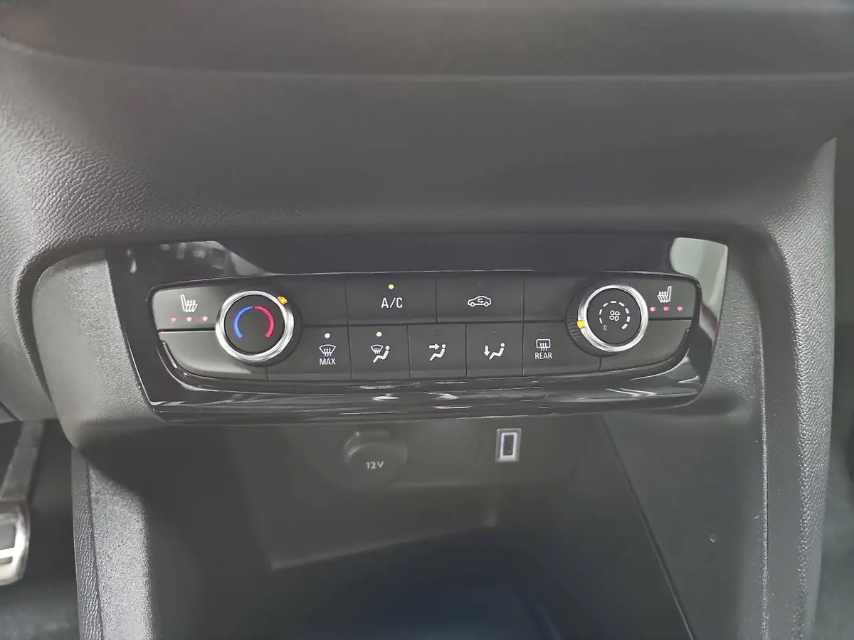 OPEL CORSA 1.2 TURBO AUTO. GS LED KLIMA SICHT WINTER DAB KAME