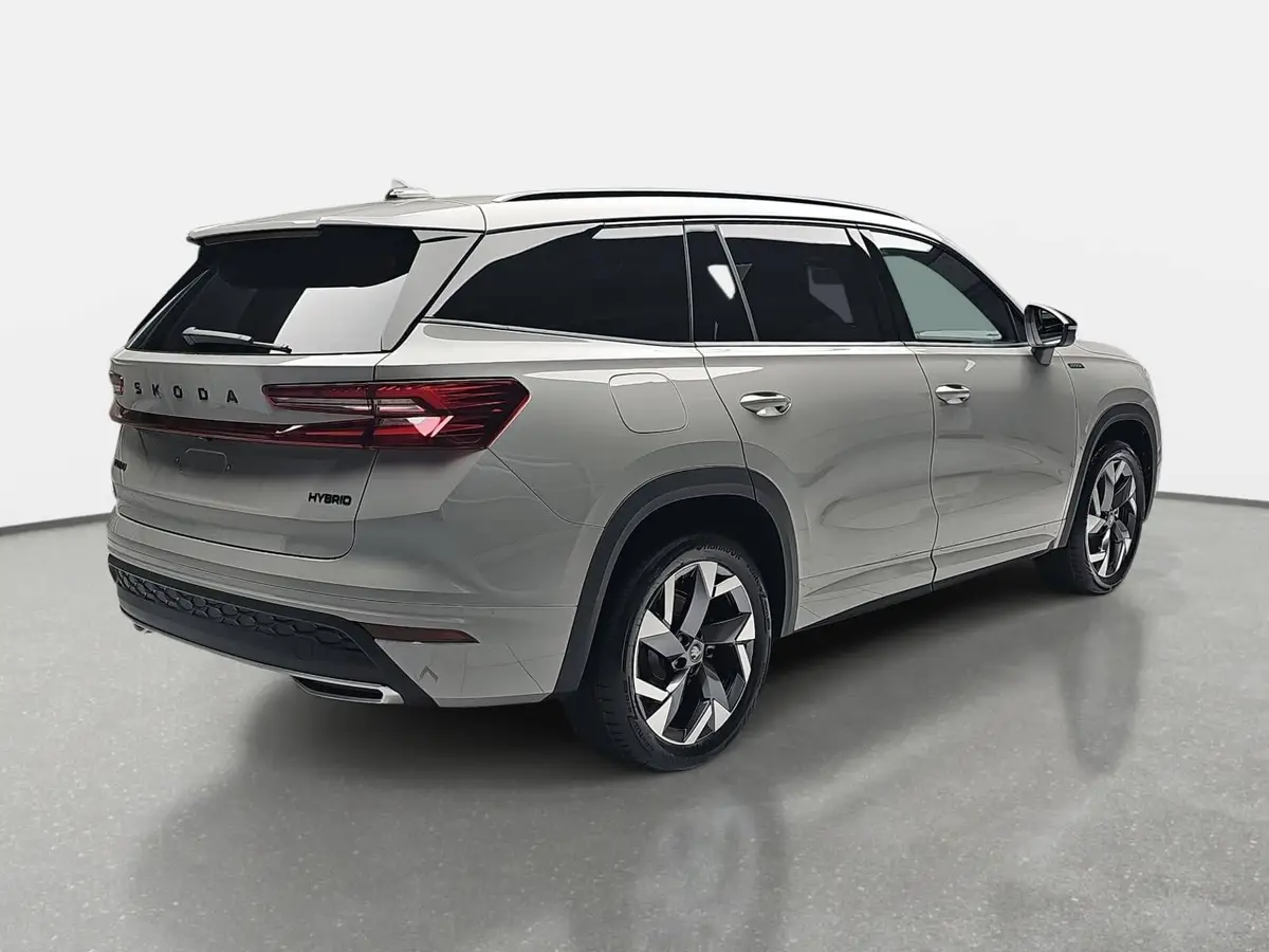 SKODA KODIAQ 1.5 TSI DSG SPORTLINE NAVI MATRIX ACC 7-S KAMERA A
