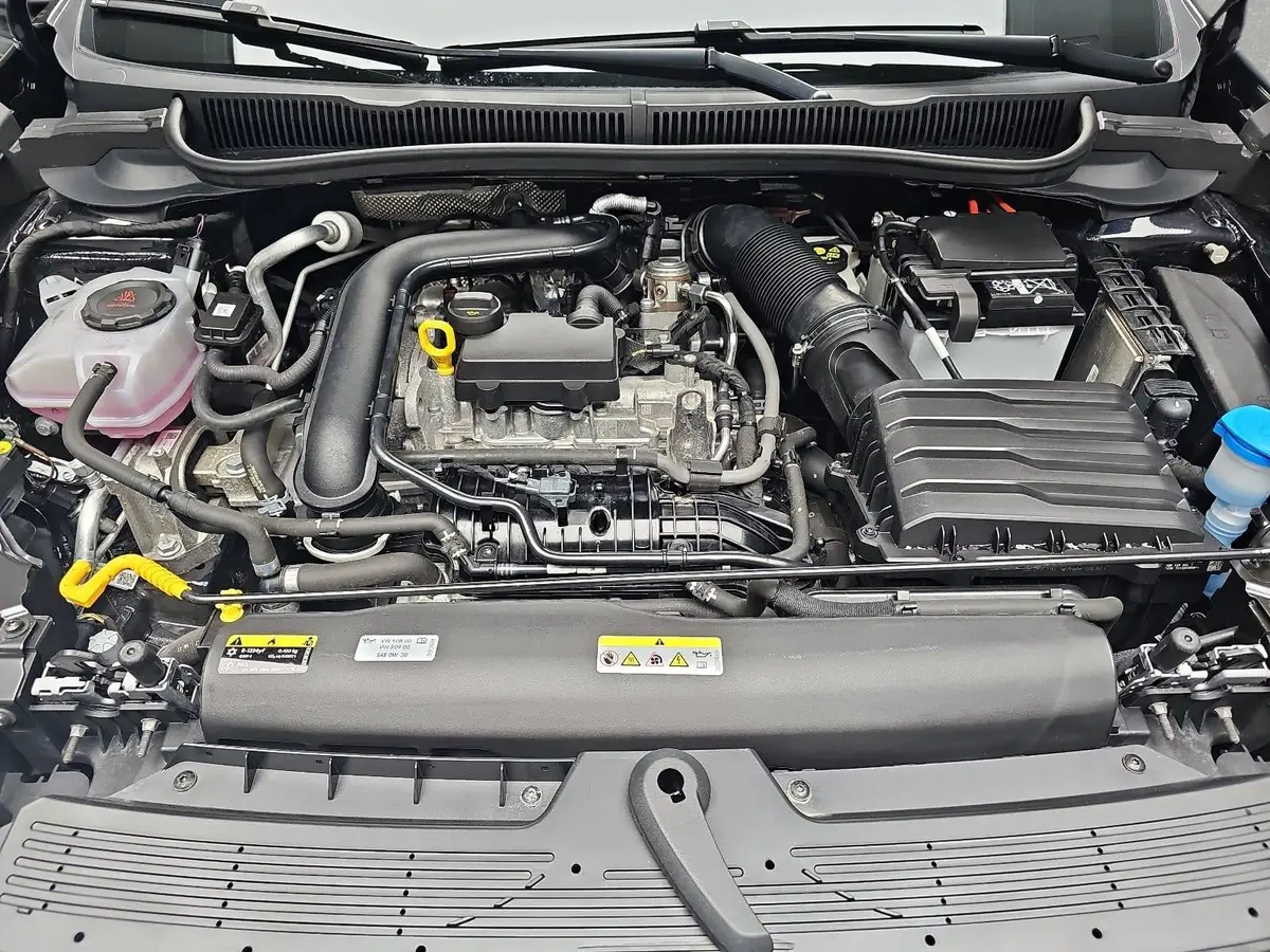 VW TAIGO 1.0 TSI LIFE NAVI LED KAMERA ACC LM