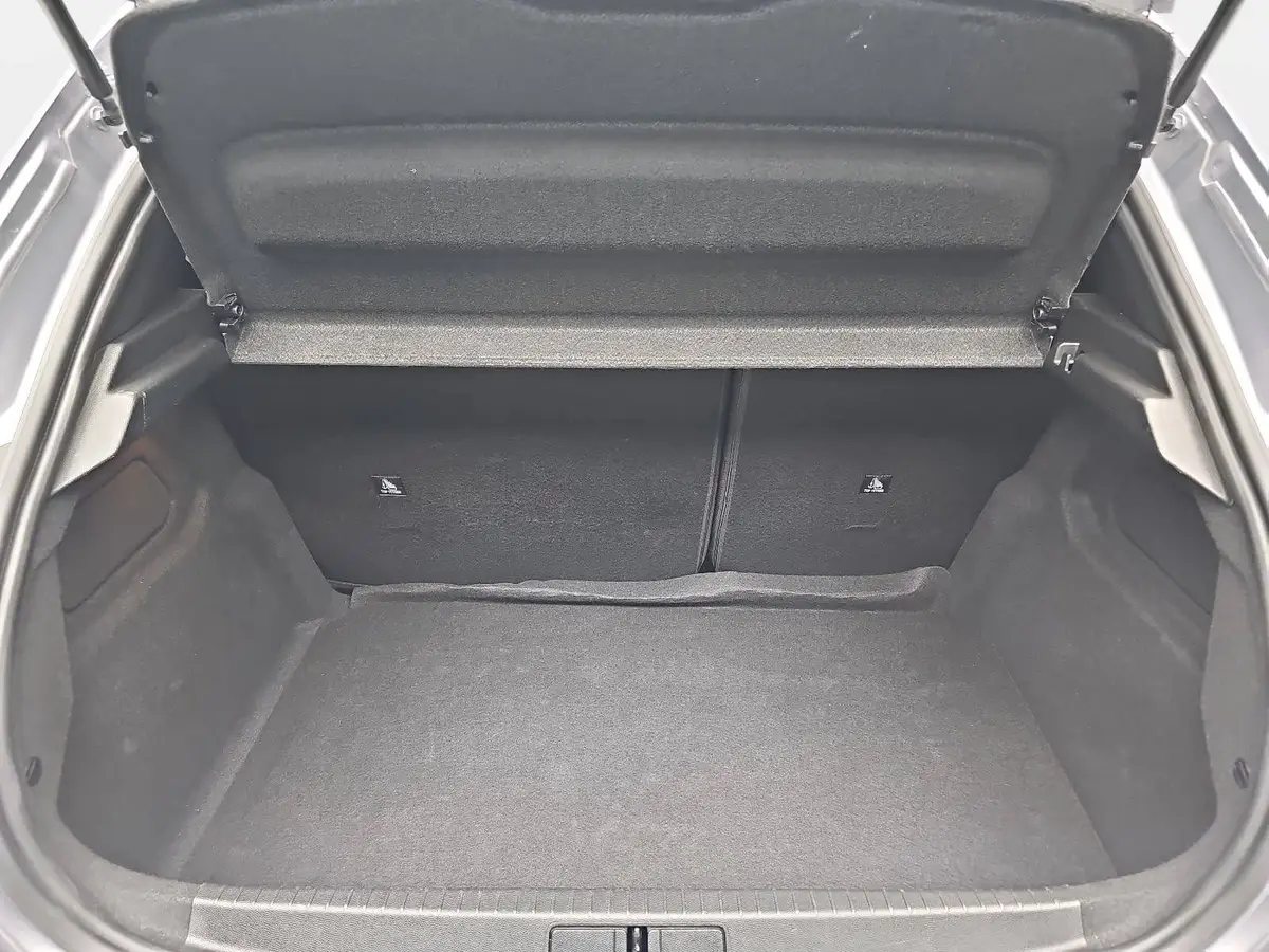 PEUGEOT 208 1.2 PURETECH 100 ALLURE LED DAB LM