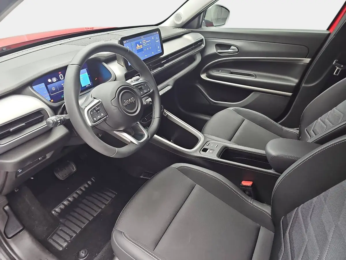 JEEP AVENGER AUTO. 51KWH ALTITUDE LED ACC KAMERA