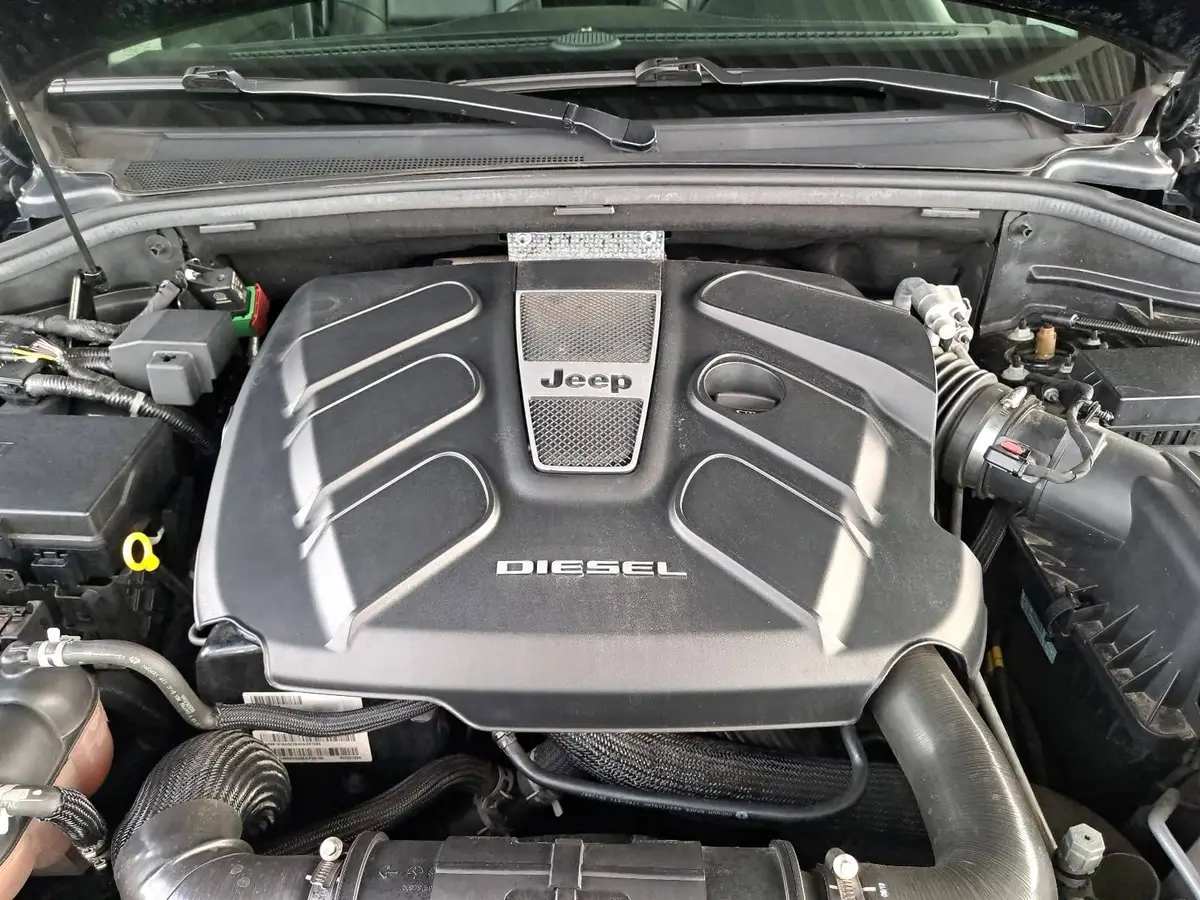 FCA GRAND 3.0 CRD AUTOMATIK SUMMIT WINTER AHK