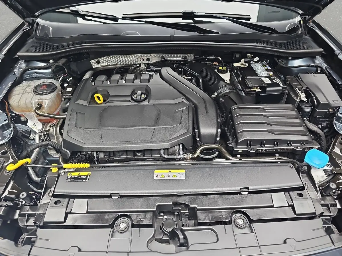 SEAT LEON 1.5 ETSI DSG STYLE NAVI LED KAMERA LM