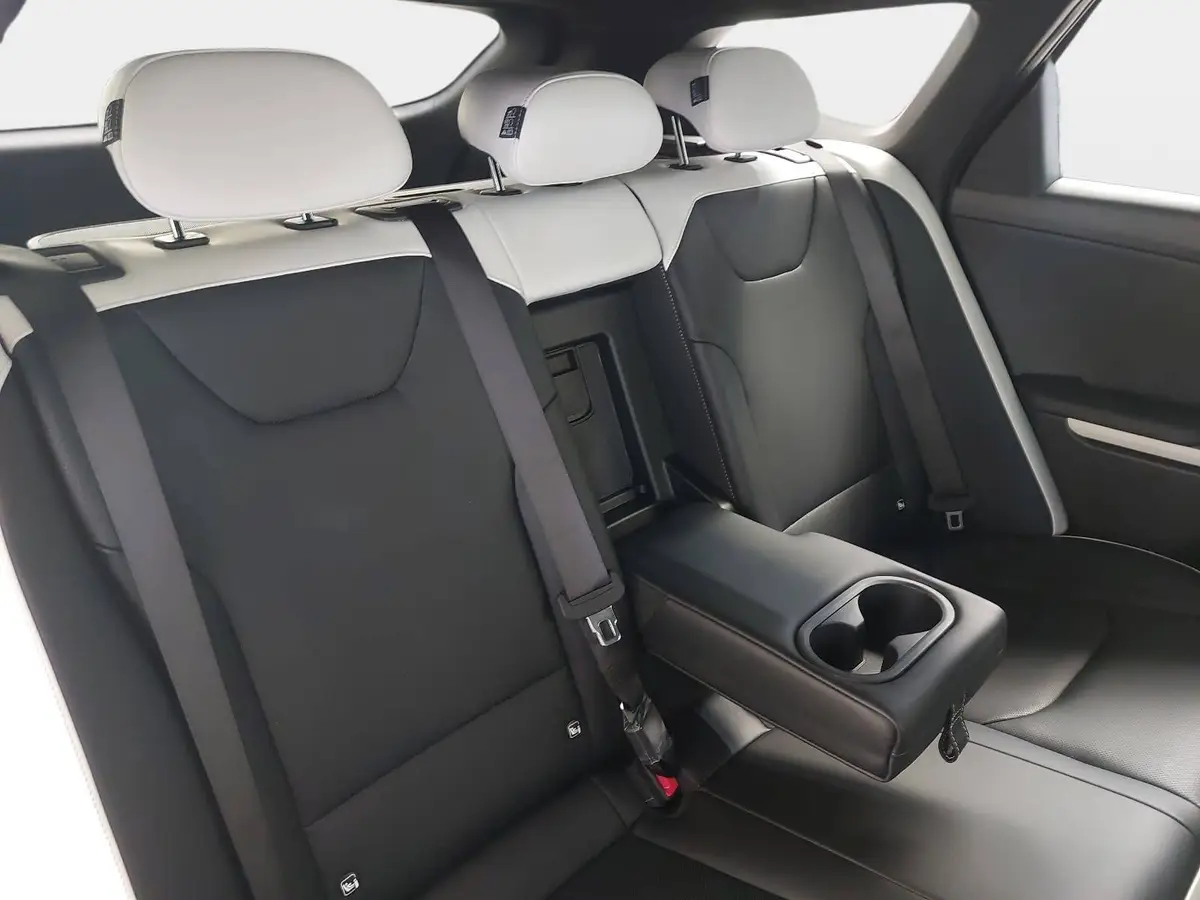 KIA K4 SW 1.6 T-GDI 180 PS DCT7 GT-LINE MJ26 DW-PARK-PRO SITZ SOUND DESIGN GLASDACH