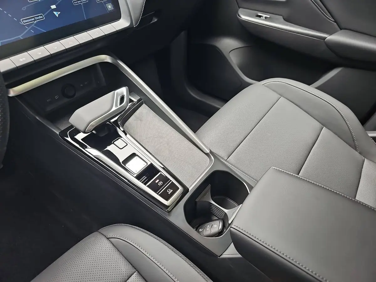 MG ZS 1.5 HYBRID+ MY26 LUXURY NAVI LM18 KEYLESS-ENTRY 360-GRAD PANORAMA
