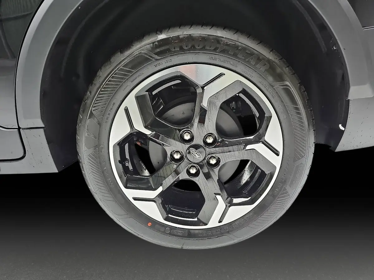 FORD TOURNEO COURIER 1.0 EB AUT. ACTIVE+NAVI+ACC+WINTER+SPUR+KAMERA+LM