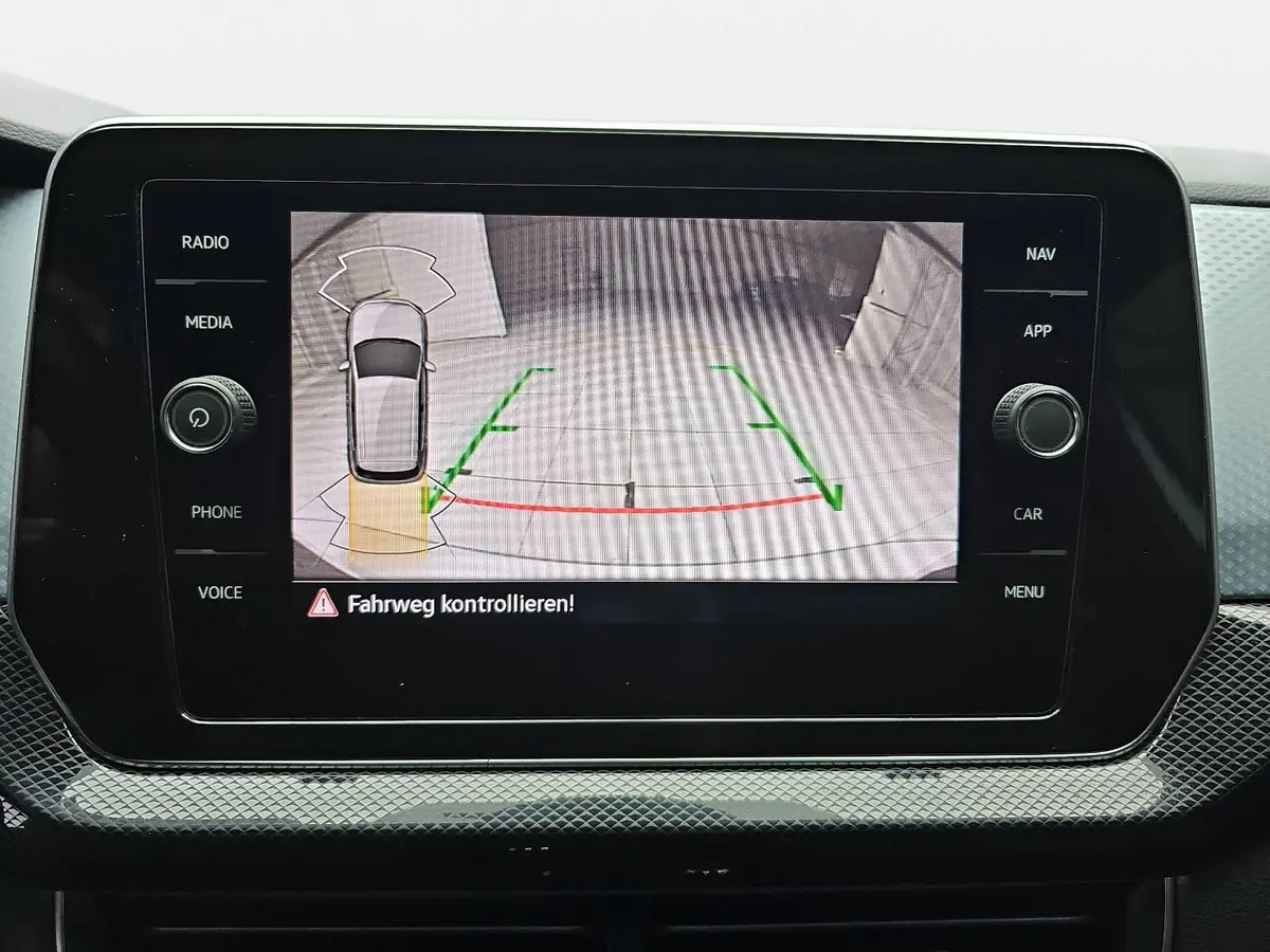 VW T-CROSS 1.0 TSI GOAL NAVI LED KLIMAAUTO ACC P-ASSIST WINTE