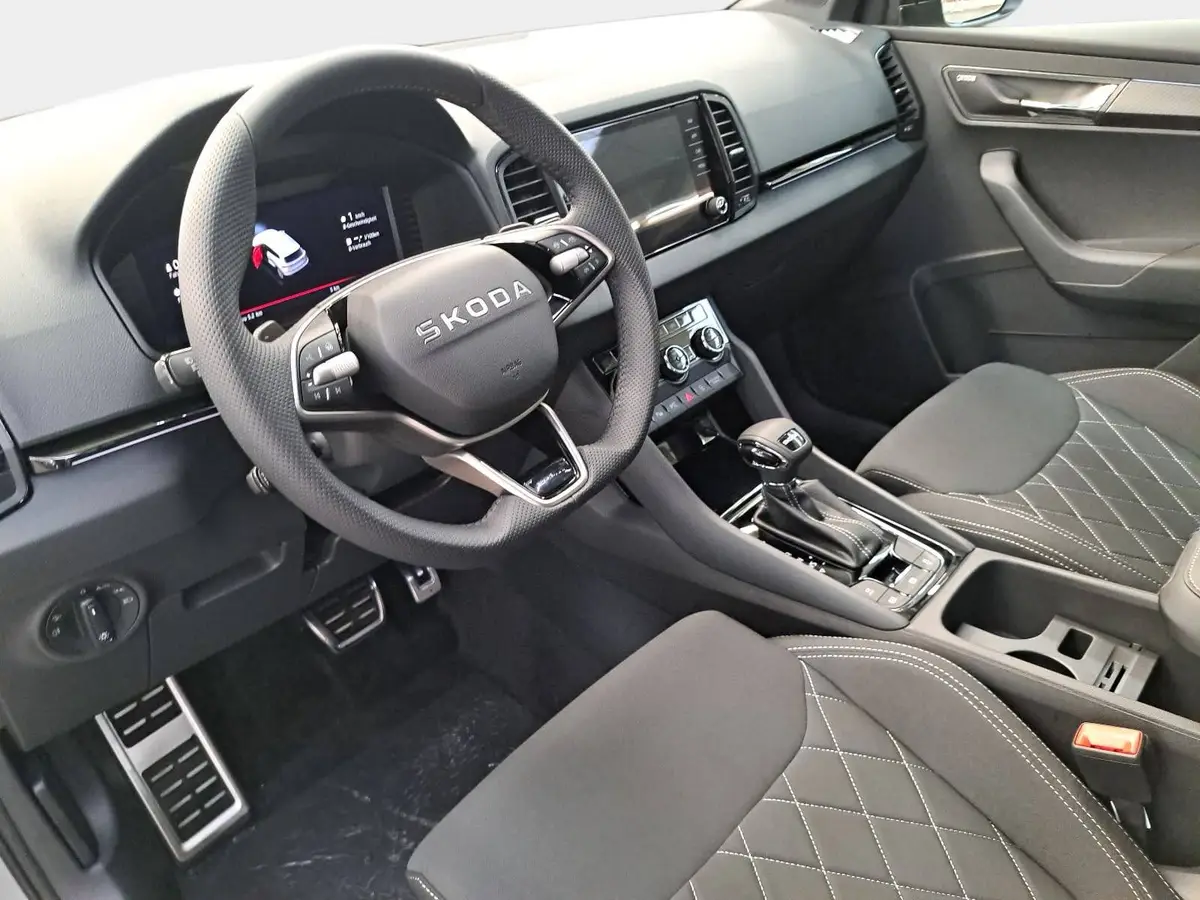 SKODA KAROQ 1.5 TSI DSG SPORTLINE NAVI LED-MATRIX PANO CANTON 