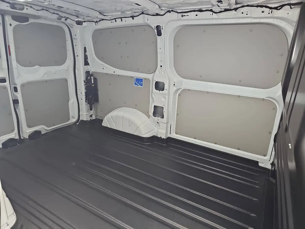 FORD TRANSIT CUSTOM 2.0 ECOBLUE AUTO. 320 L1H1 SPORT FWD KLIMA LED LM