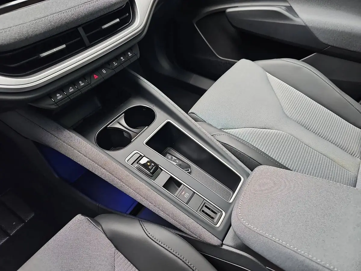 SKODA ENYAQ COUPE 85 SELECTION 82KWH AHK PANO