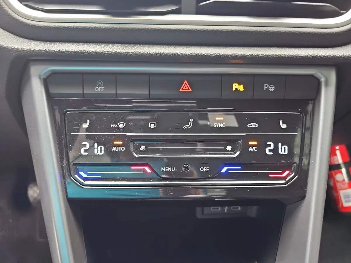 VW T-ROC 1.0 TSI CABRIOLET NAVI LED ACC WINTER