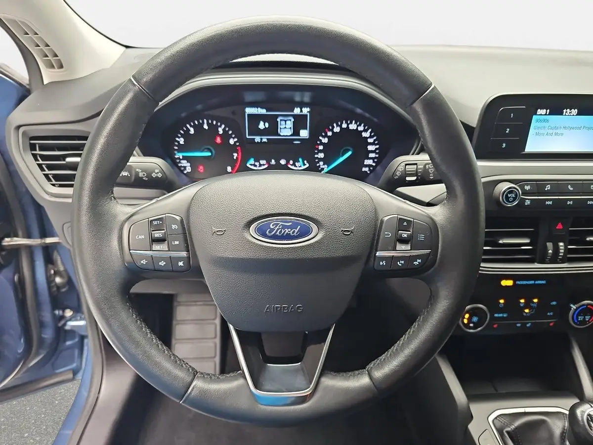 FORD FOCUS 1.0 EB TURNIER TREND KLIMA DAB LED