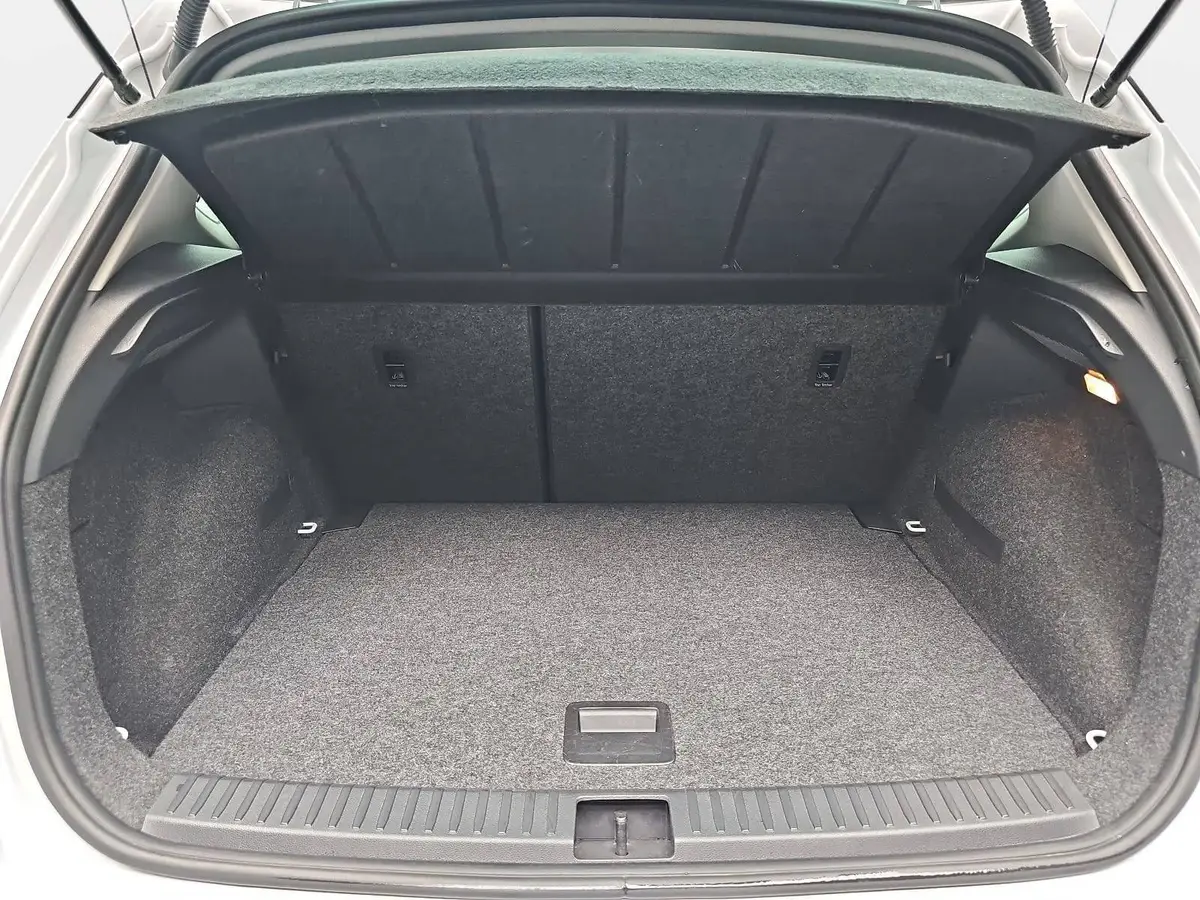 SEAT ARONA 1.0 TSI STYLE NAVI LED PDC LM16