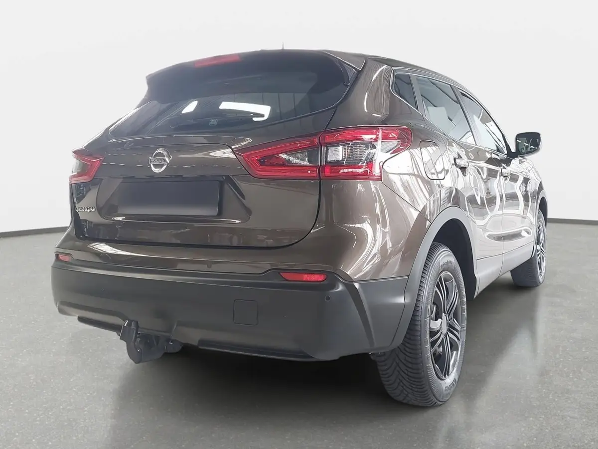 NISSAN QASHQAI 1.3 DIG-T NAVI CONNECT WINTER PDC KAMERA LM
