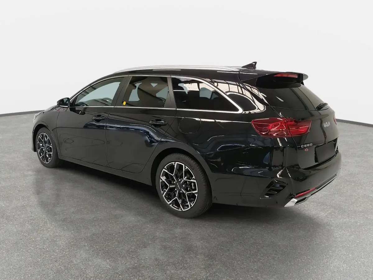 KIA CEED SW 1.5 T-GDI DCT7 GT-LINE