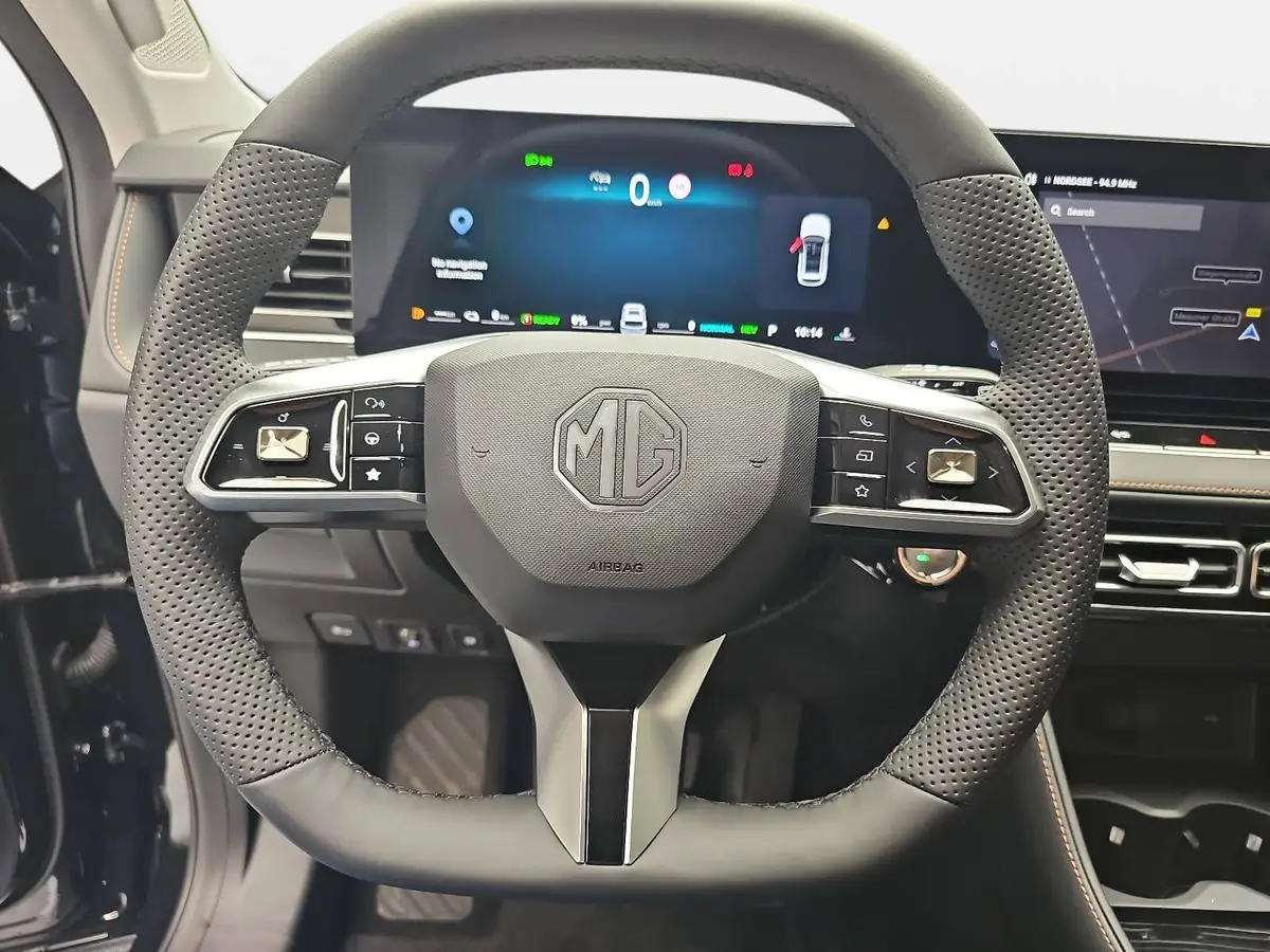 MG HS 1.5 PLUG-IN-HYBRID MY25.5 LUXURY LEDER 360-GRAD-KAMERA 19-ZOLL-LM