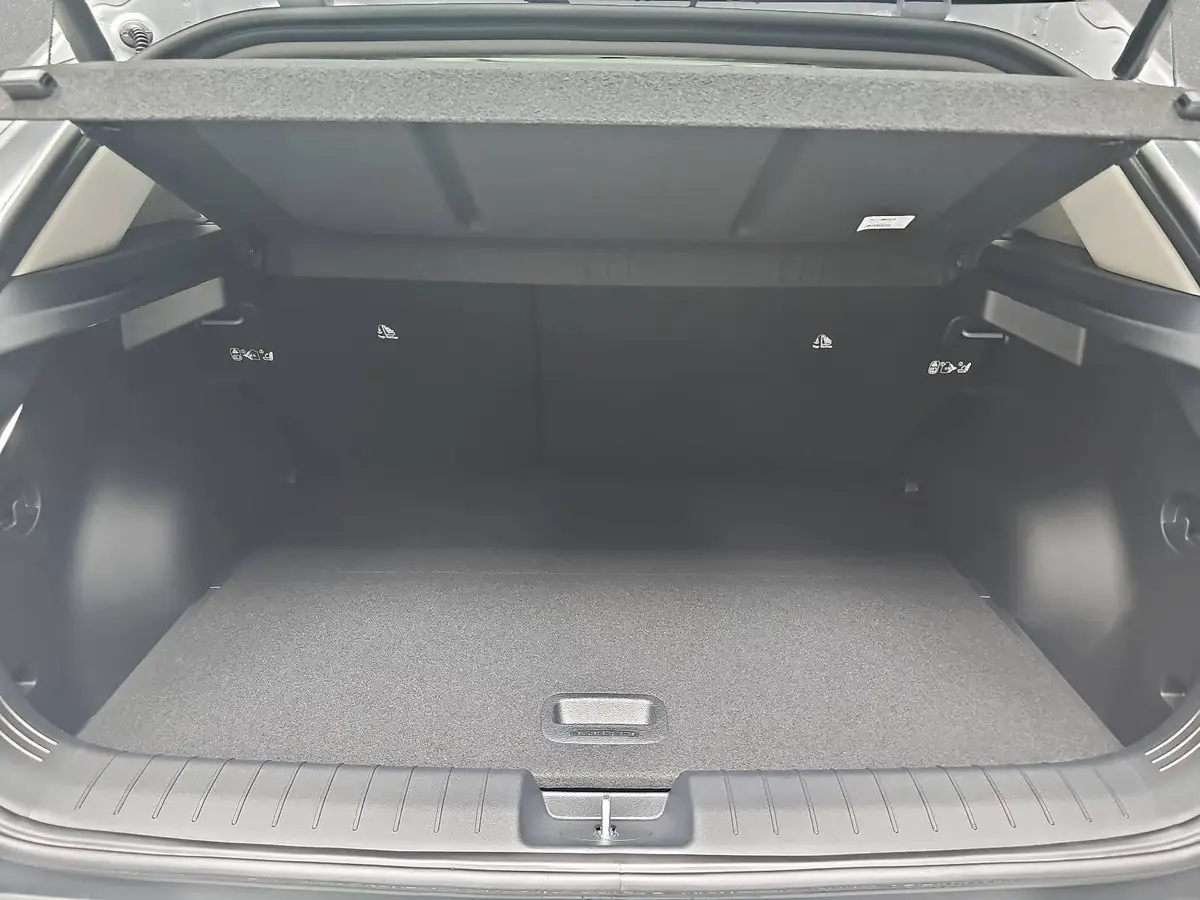 KIA EV4 81.4 KWH EARTH MJ26 UPGRADE TECHNOLOGY WINTER DWP DESIGN SOUND GLASD.