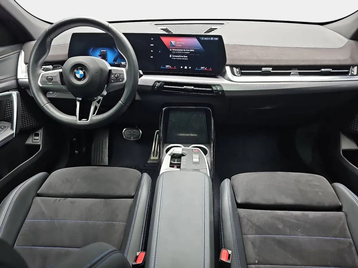 BMW X2 SDRIVE 18D AUTO. M SPORT NAVI LED ACC PANO KAMERA 