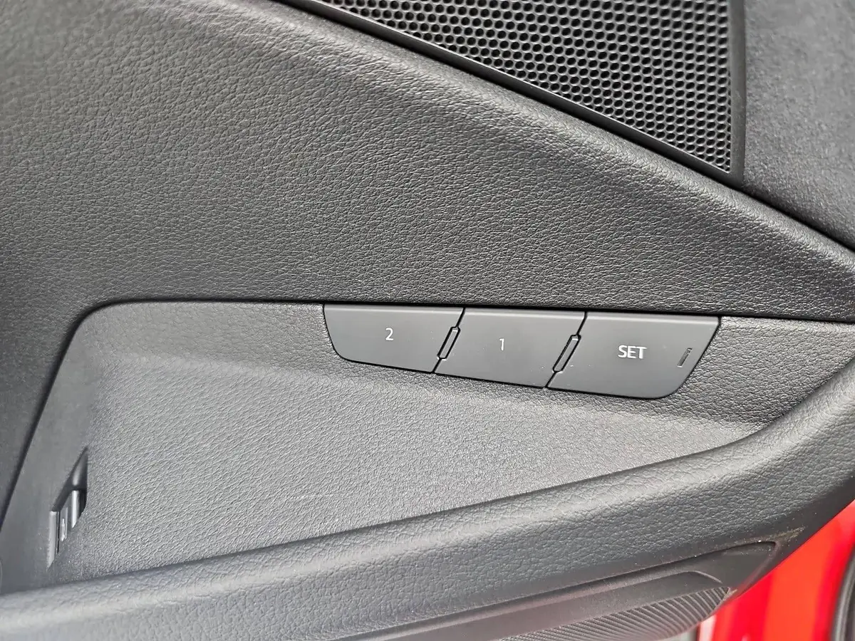 AUDI Q8 E-TRON 50 QUATTRO ADVANCED NAVI LED LM20