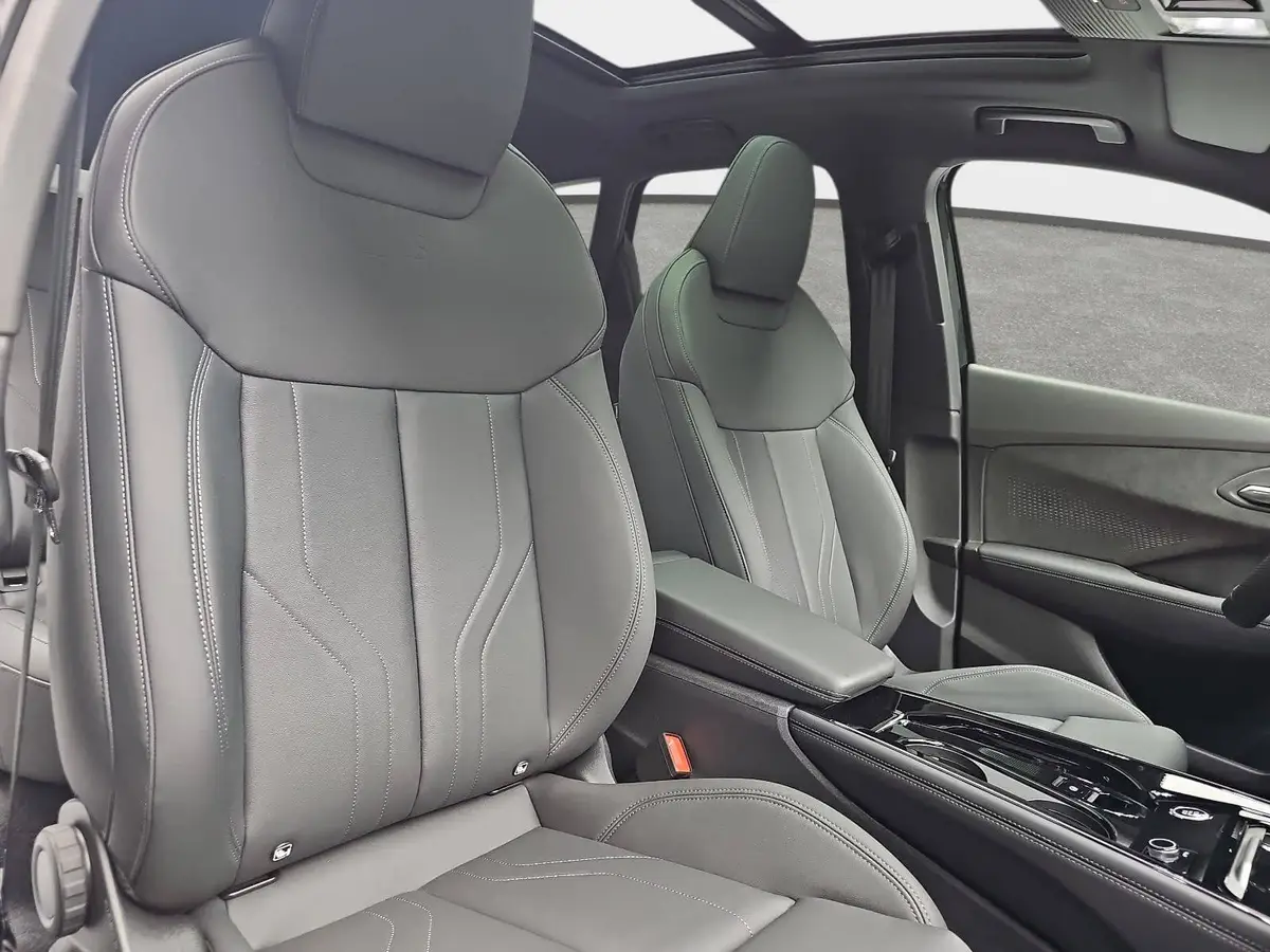 AUDI Q3 TDI S-TRONIC S-LINE NAVI LED-PLUS PANO