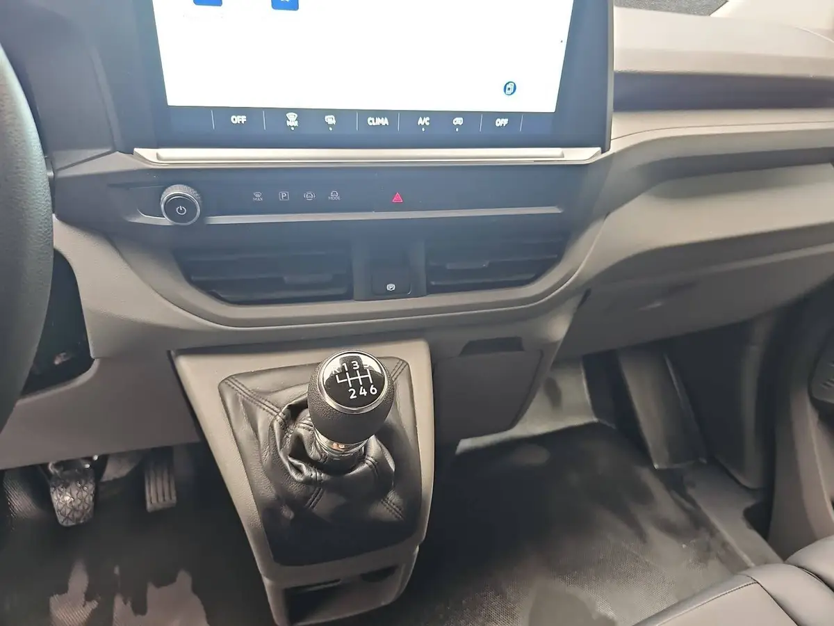 VW T7 TRANSPORTER 2.0 TDI KASTEN L1H1 LED