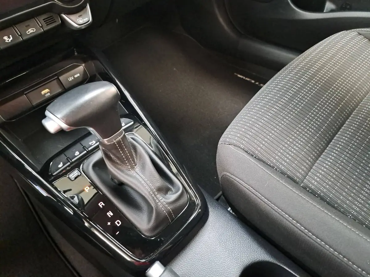KIA STONIC 1.0 T-GDI 100 DCT VISION MJ22 NAVI