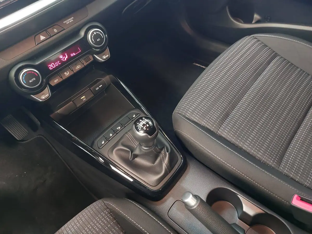 KIA STONIC 1.2 VISION MJ24