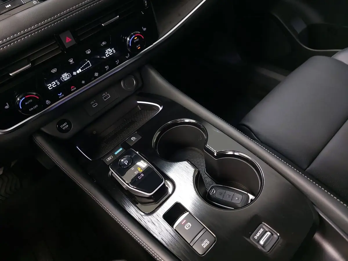 NISSAN X-TRAIL 1.5 VC-T E-POWER AUTO. TEKNA LM20