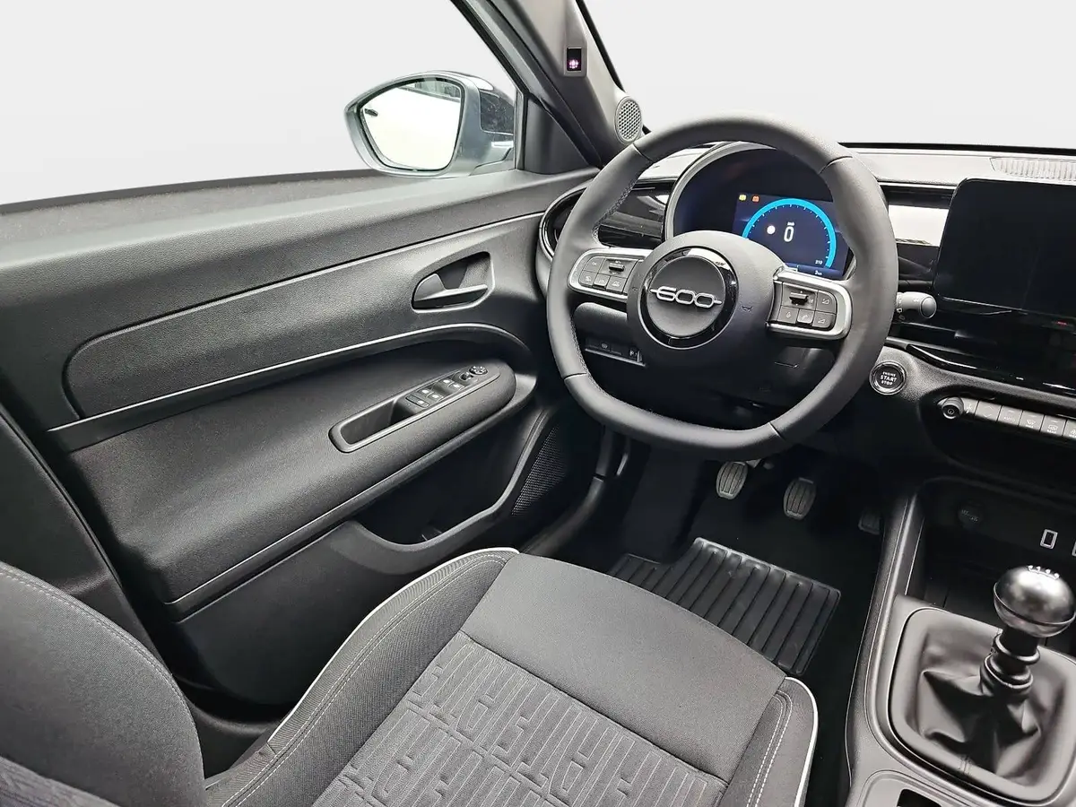 FIAT 600 1.2 T3 HYBRID STREET MJ26