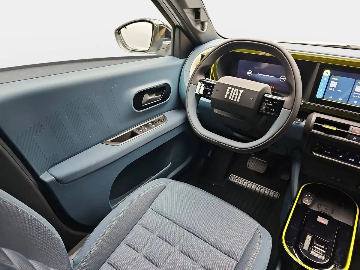 FIAT GRANDE PANDA ELEKTRO LA PRIMA MJ26 WINTER PAKET