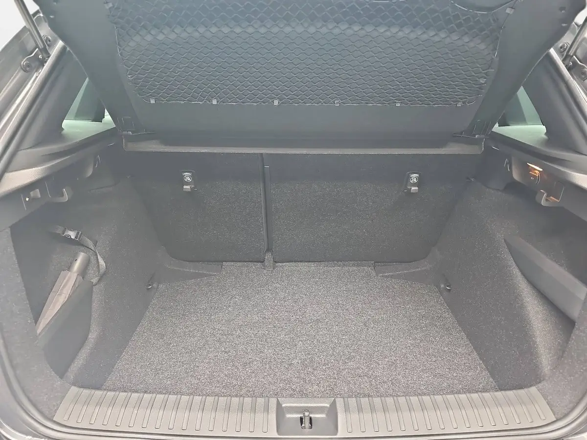 SKODA KAMIQ 1.5 TSI DSG MONTE CARLO MATRIX KAMERA AHK